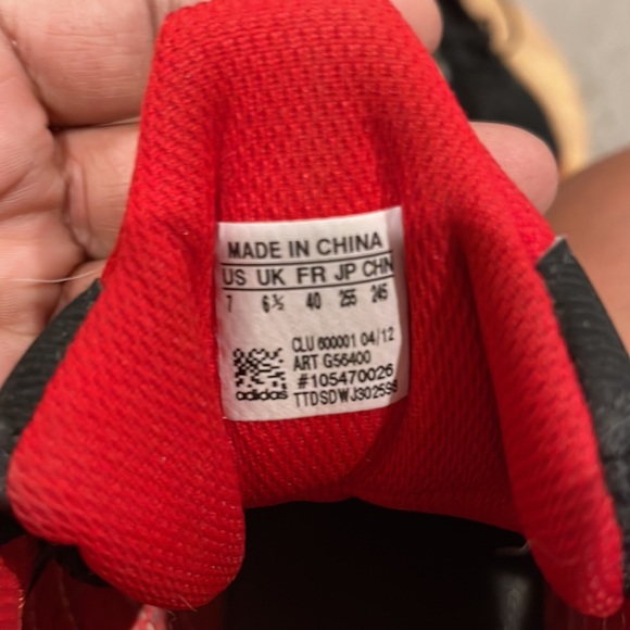 Adidas black suede sneakers with red accent and white stripes - Picture 6 of 6